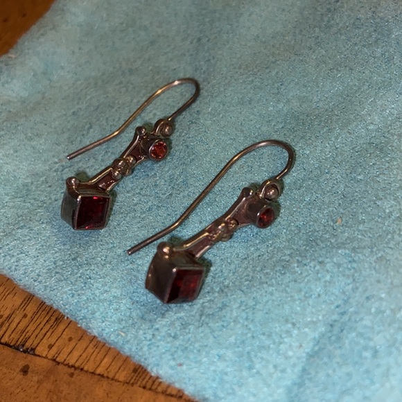 Stunning Vintage Ruby & Silver Earrings! - Picture 3 of 8
